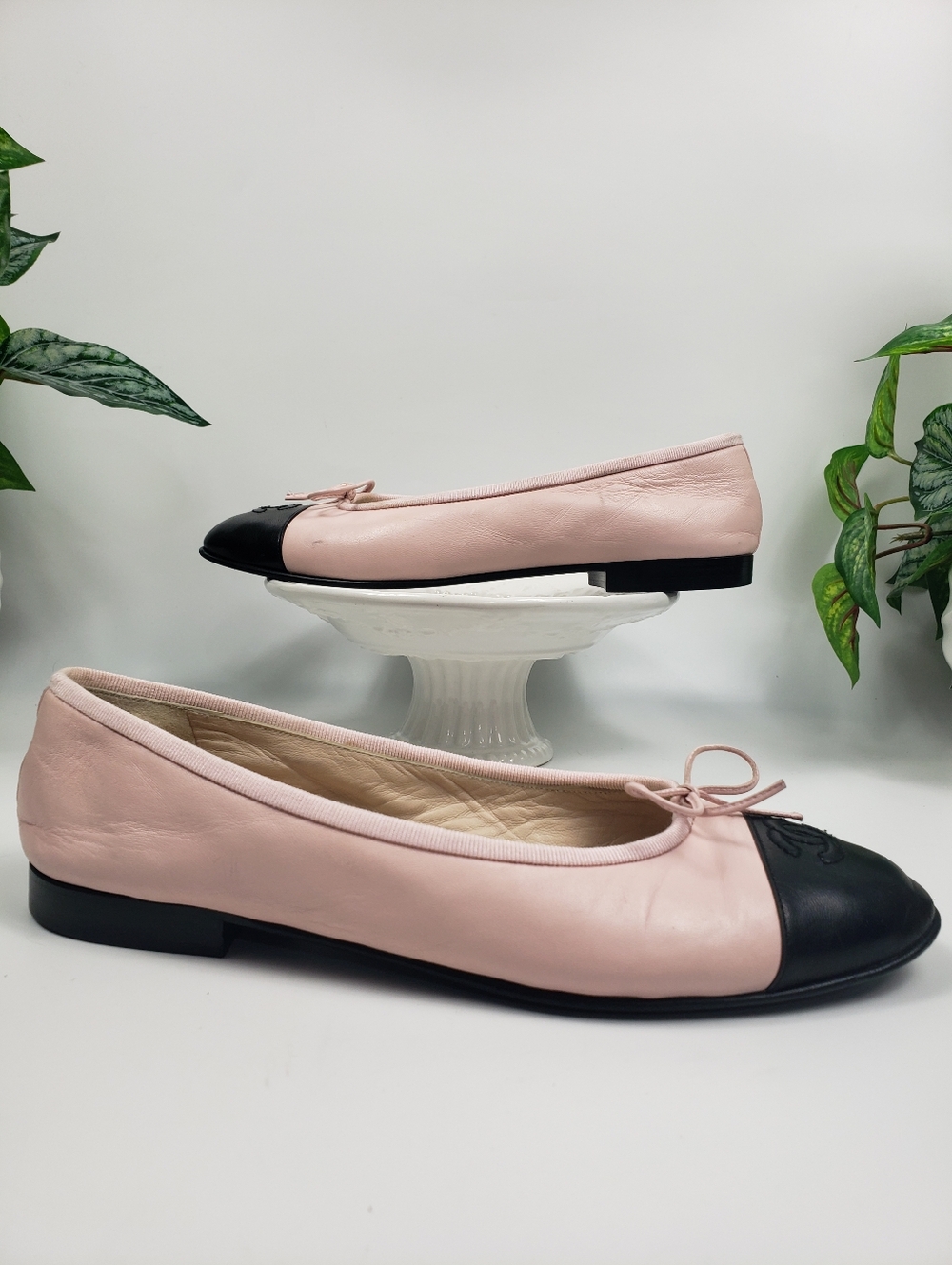 CHANEL Pink w/ Black Toe & Bow Ballet RARE Color - Luxury Vintage Leather 39/8.5 - Picture 7 of 14
